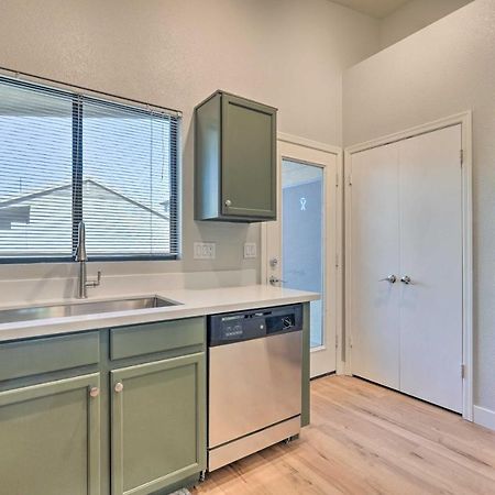 Sunlit Peoria Vacation Rental With Private Yard Εξωτερικό φωτογραφία