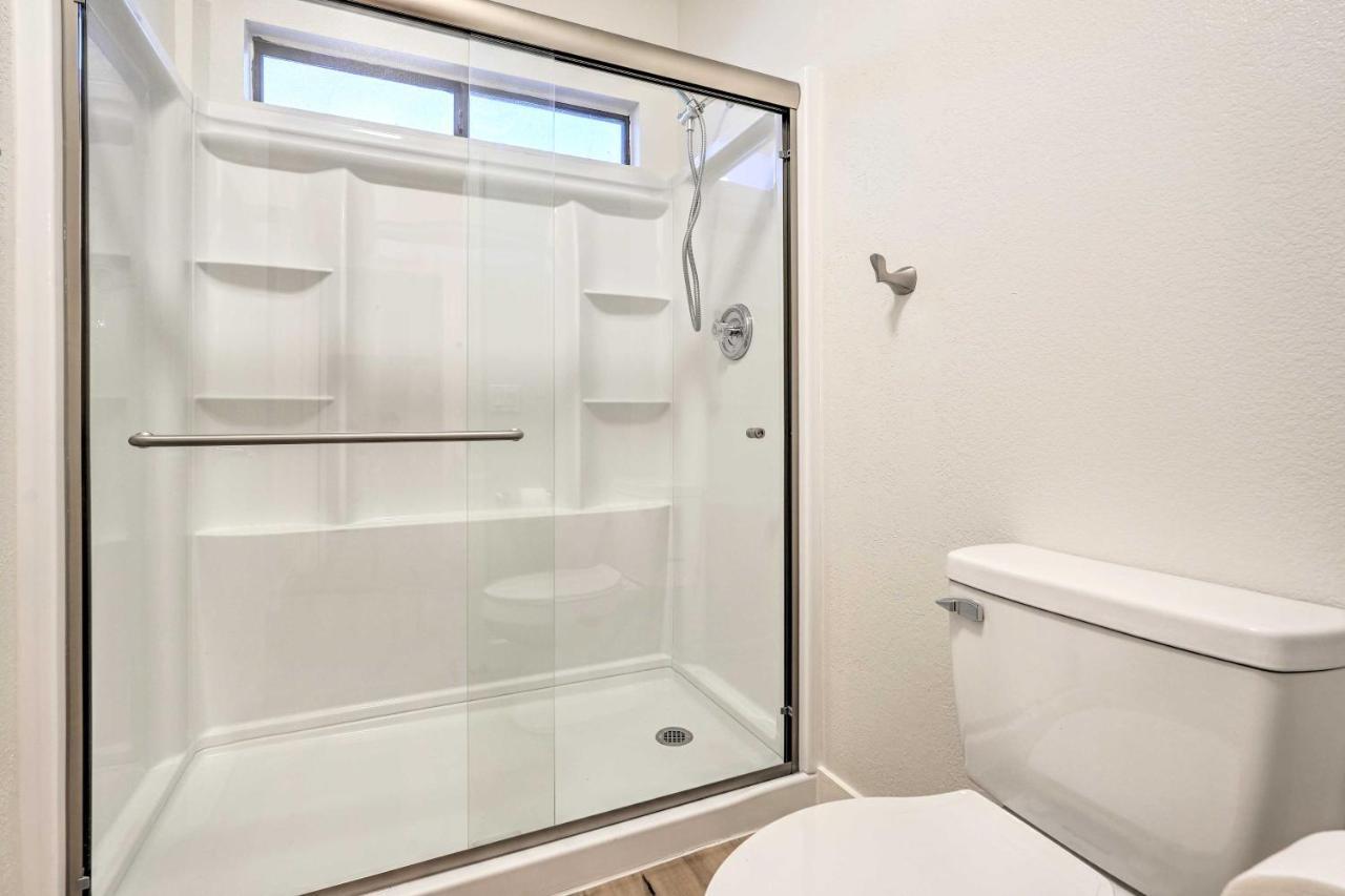 Sunlit Peoria Vacation Rental With Private Yard Εξωτερικό φωτογραφία