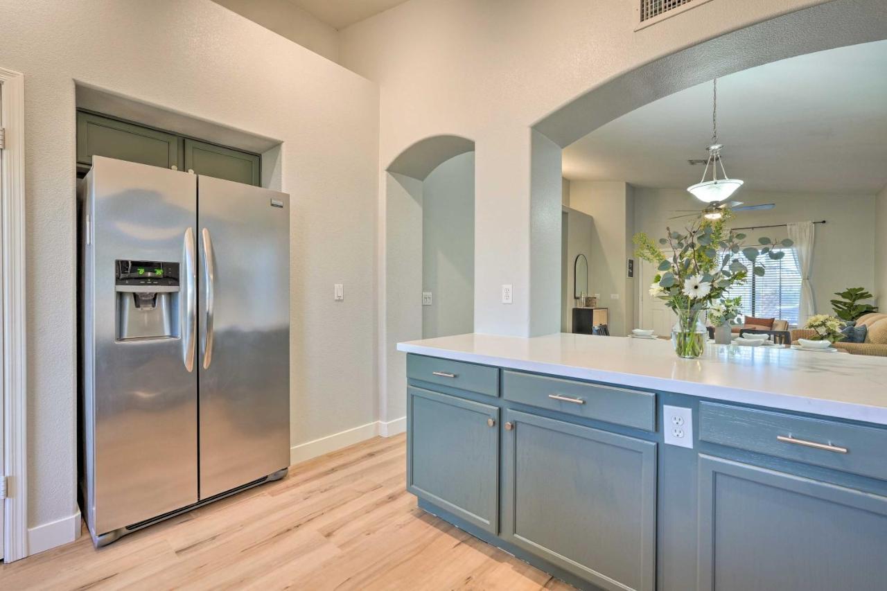 Sunlit Peoria Vacation Rental With Private Yard Εξωτερικό φωτογραφία